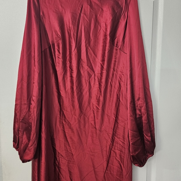 Mac Duggal 27350 Satin Wine Embellished High Neck Dress SZ 14 NWT - Picture 5 of 13